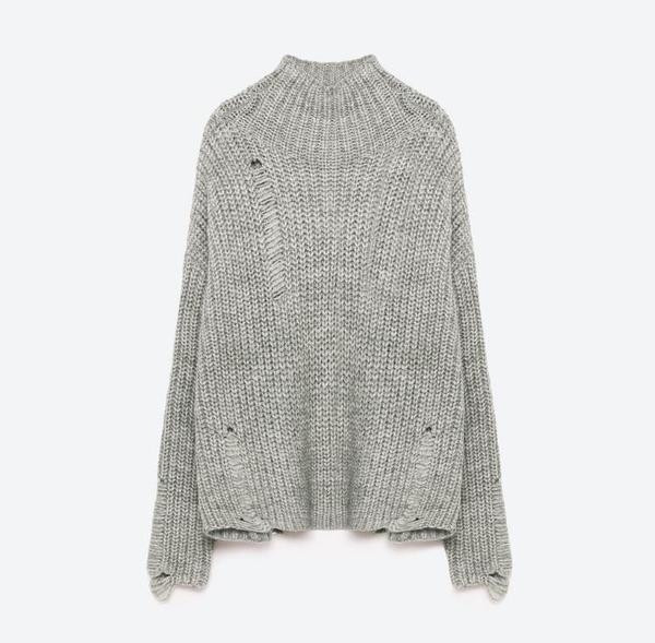 Σύγχρονο και πολύ ενημερωμένο γυναικειο πουλόβερ με κολάρο σε σχήμα O