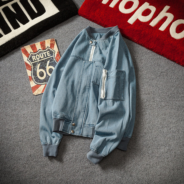 Мъжко ежедневно бейзболно яке от мек деним с О-образна закопчаваща се яка