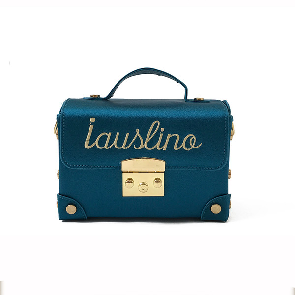 Κομψή τσάντα μίνι κυρίες σε διάφορα χρώματα με επιγραφή