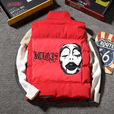 Καθημερινά πολύ ζεστό ανδρικό στοιχείο με υψηλή στερέωση και στήριξη σε μαύρο και κόκκινο χρώμα