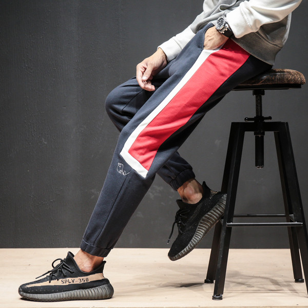 Πολύ άνετα αρσενικά αθλητικά παντελόνια κατάλληλα για καθημερινή ζωή