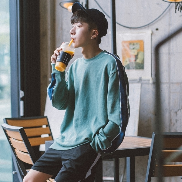 Ευρεία μπλούζα αθλητικών ανδρών σε τρία χρώματα