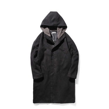 Елегантно дълго мъжко палто с качулка