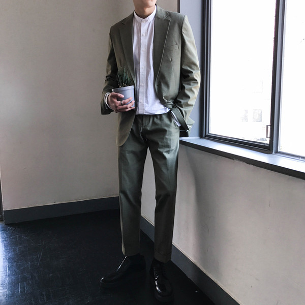 Ανδρικό σακάκι για περίσταση σε ένα χρώμα