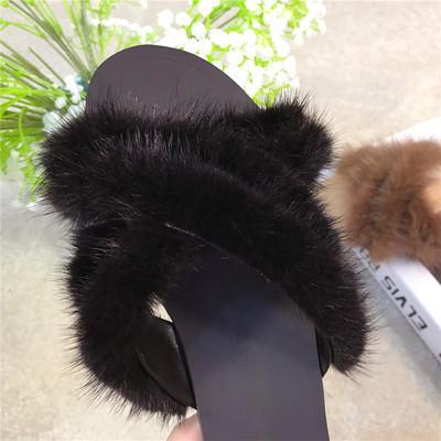 Κυρίες παντόφλες με επίπεδη σόλα και χνούδι σε τρία χρώματα