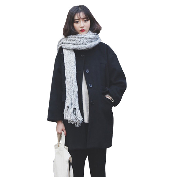 Κυρίες μακρύ παλτό σε μαύρο χρώμα