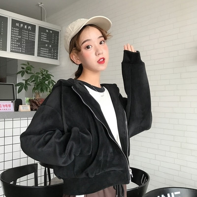 Κομψή πολυτελή γυναικεία μπλούζα με κόκκινο και μαύρο χρώμα