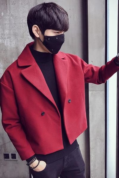 Κοντό παλτό σε τρία χρώματα