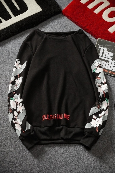 Κομψή σπορ-κομψή μπλούζα με κολάρο σε σχήμα O και floral σχέδια