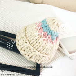 Καθημερινό καπέλο χειμωνιάτικου μαλλιού σε ρέοντα χρώματα