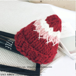 Καθημερινό καπέλο χειμωνιάτικου μαλλιού σε ρέοντα χρώματα