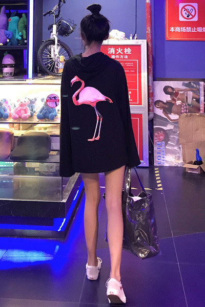 Φανελάκι κυρίες-φθινόπωρο με ενδιαφέρουσα πλάτη και ασπρόμαυρη