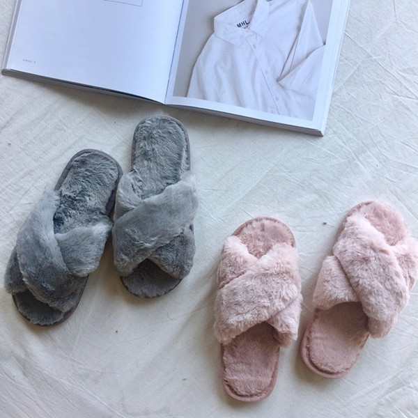 Κυρίες ζεστές και αφράτες παντόφλες σε δύο χρώματα