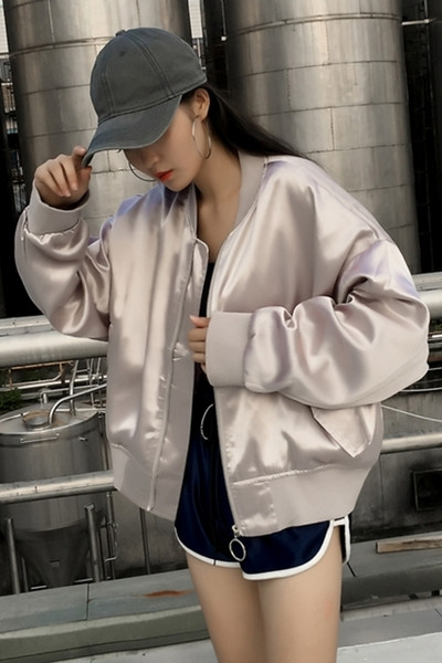 Дамско лъскаво бомбър яке с О-бразна яка 