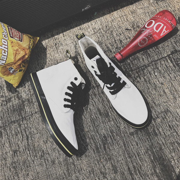 Ανδρικά πάνινα παπούτσια υψηλής ποιότητας με επίπεδη σόλα από μαλακό καουτσούκ, 2 μοντέλα