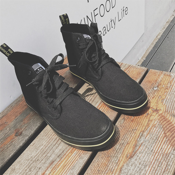 Ανδρικά πάνινα παπούτσια υψηλής ποιότητας με επίπεδη σόλα από μαλακό καουτσούκ, 2 μοντέλα