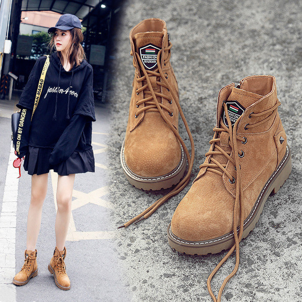 Дамски боти в няколко цвята, подходящи за есен и зима