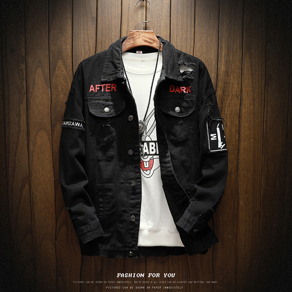 Εποχικό μπουφάν από denim με έγχρωμη εκτύπωση στο πίσω μέρος, μαύρο χρώμα