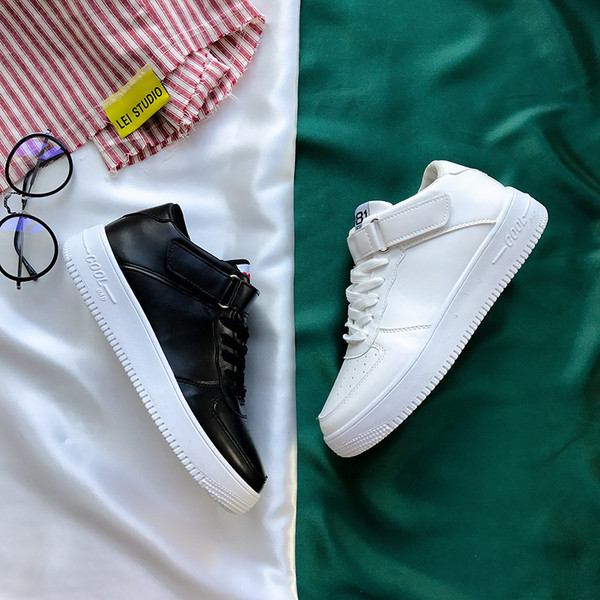 Casual ανδρικά πάνινα παπούτσια σε μαύρο και άσπρο