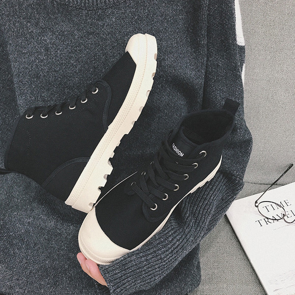 Ανδρικά παπούτσια με σκληρή μη ολισθηρή σόλα και κορδόνα