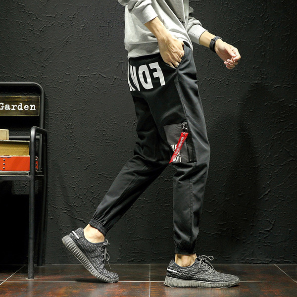 Αθλητικά ανδρικά παντελόνια σε δύο χρώματα