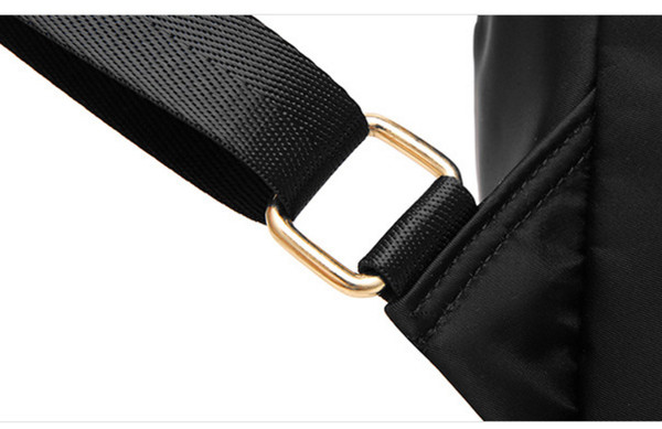 Σακίδιο για κυρίες με αρκετές τσέπες με φερμουάρ