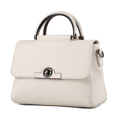 Απλή τσάντα κυρίας με λαβές μεταφοράς