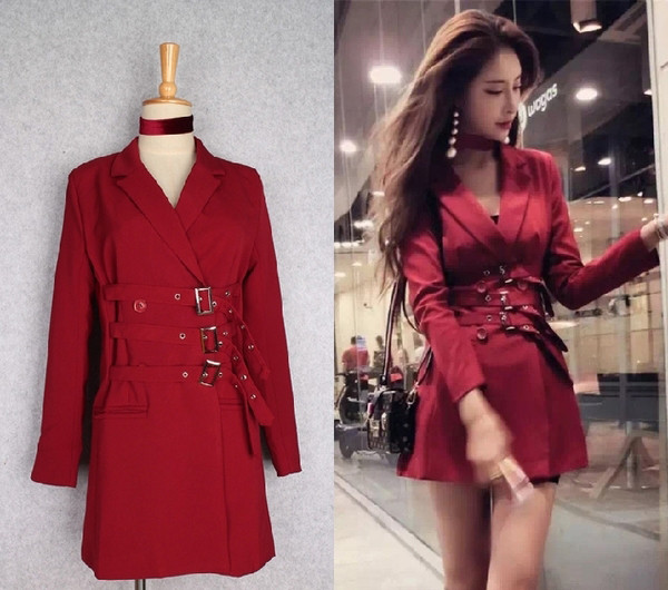 Μοντέρνο γυναικείο φόρεμα με ζώνες