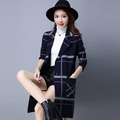 Όμορφη γιλέκο άνοιξης-φθινοπώρου με κολάρο με τσέπες