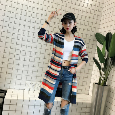 Οι γυναίκες κυριαρχούν σε πολύχρωμες αποχρώσεις