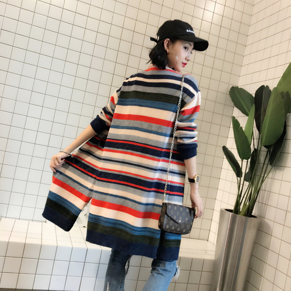 Οι γυναίκες κυριαρχούν σε πολύχρωμες αποχρώσεις