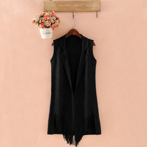 Κομψή γυναικεία μπούστο άνοιξη-άνοιξη με κρόσσια μπροστά σε δύο χρώματα