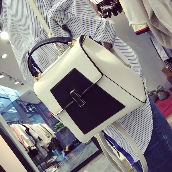 Σπορ-κομψό σακίδιο με σκληρό πυθμένα σε τέσσερα χρώματα