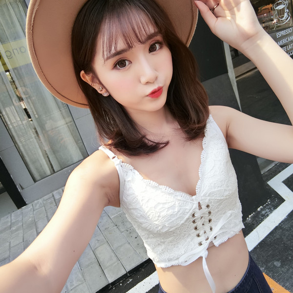 Μοναδική γυναικεία δαντέλα στην δαντέλα δαντελλών δαντέλων σε μαύρο και άσπρο