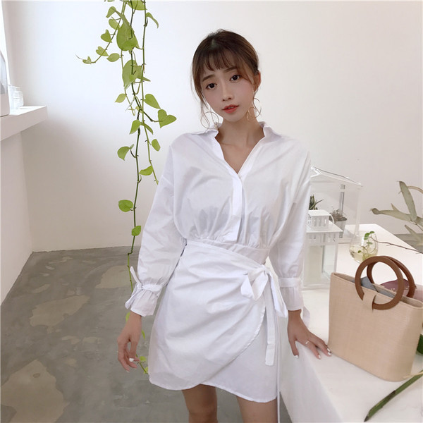 Απαλή φόρεμα κυρίες με κολάρο και ζώνη σε σχήμα V σε δύο χρώματα