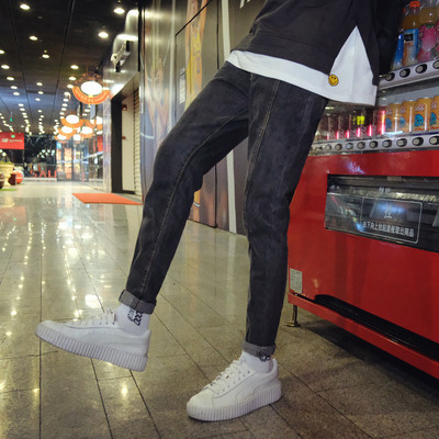 Πραγματικά τζιν ανδρικά σε μαύρο και μπλε χρώμα