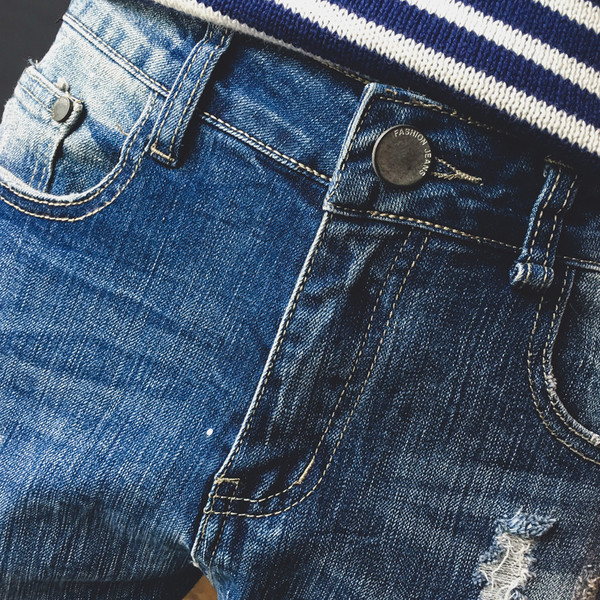 Αθλητικά κομψά τζιν ανδρικά