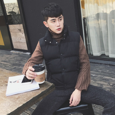 Νέα αρσενική κορυφή σε μαύρο και άσπρο