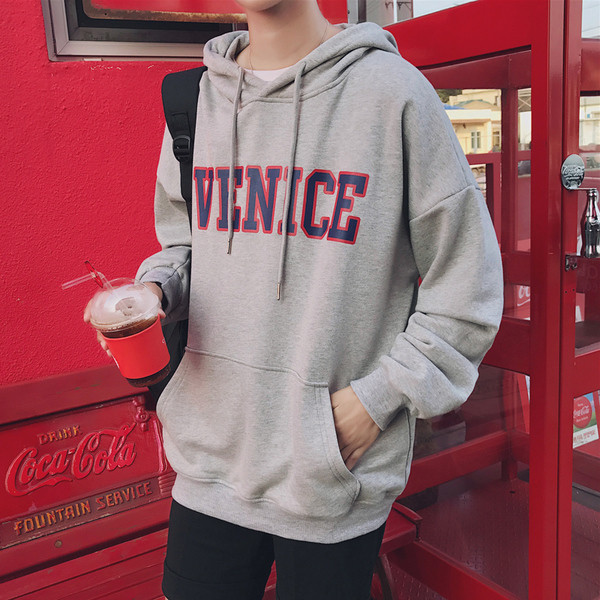 Καθημερινή αθλητική μπλούζα με κουκούλα, γραβάτες και τσέπη με μαύρο, λευκό και γκρι χρώμα