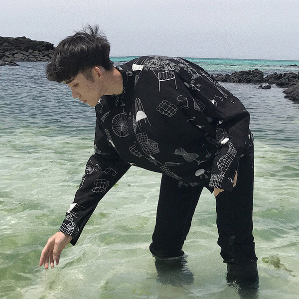 Κομψό ανδρικό πουκάμισο με φαρδιά σχέδια