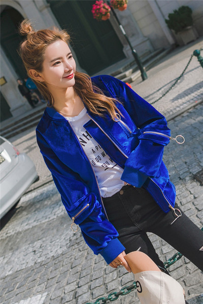 Стилно дамско бомбър яке в два цвята с ципове