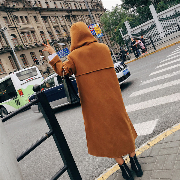 Μακρύ μάλλινο παλτό με τσέπες και φερμουάρ