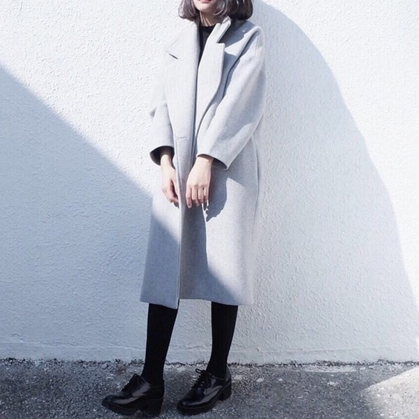 Κομψό μάλλινο παλτό σε δύο χρώματα