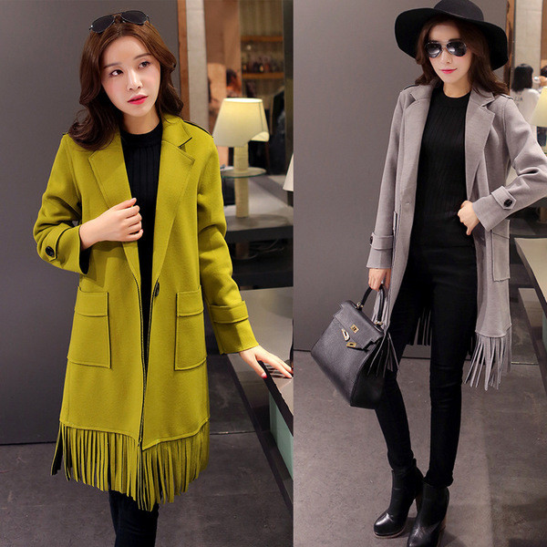 Κυρίες μακρύ παλτό με κρόσσια και τσέπες