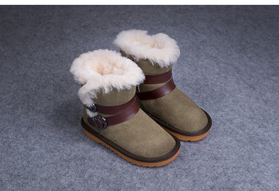 Κομψές παιδικές μπότες για κορίτσια με ιμάντες και κουκούλα