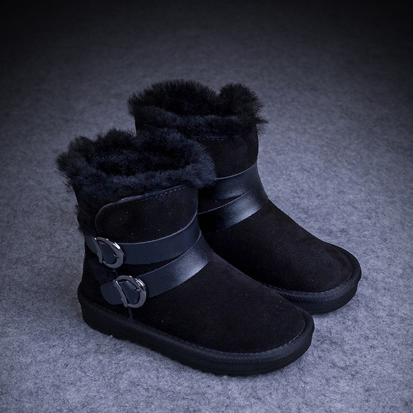 Κομψές παιδικές μπότες για κορίτσια με ιμάντες και κουκούλα