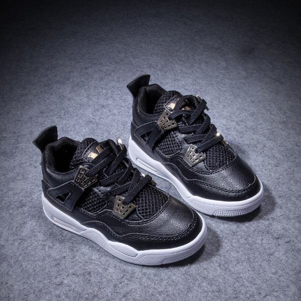 Παιδικά casual μπότες για αγόρια σε μαύρο και άσπρο