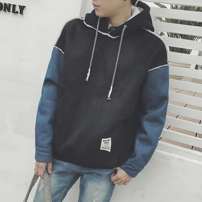 Κομψή μπλούζα άνδρας με πολύχρωμα μανίκια και κουκούλα