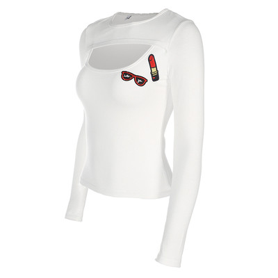 Дамска slim блуза с оголено деколте в бял цвят