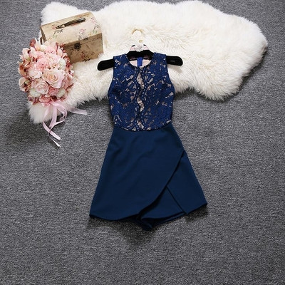 Stílusos női jumpsuit csipkével több színben